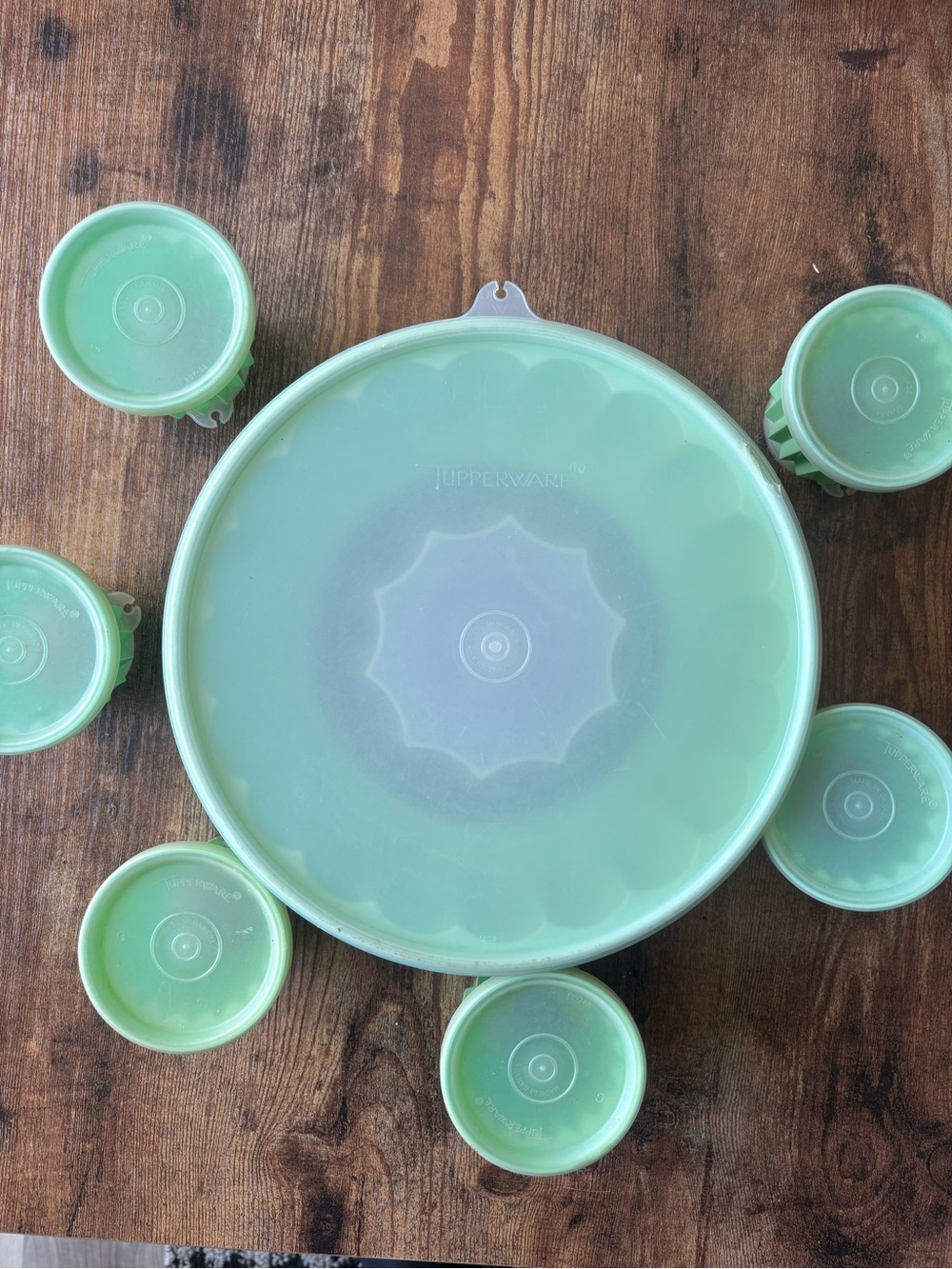 Vintage Tupperware jello mold and mini molds x6